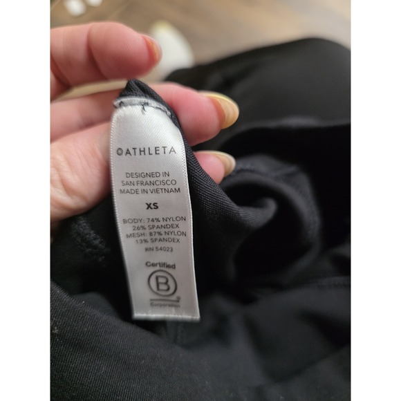 Athleta Womens Size XS Black back Pocket Leggings - Picture 7 of 7